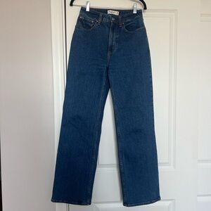 90’s relaxed high rise jeans